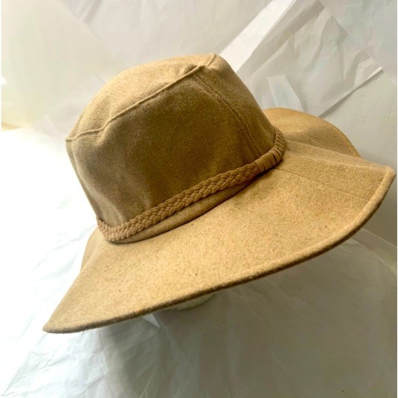 NWTS ASN Harper Floppy Hat From Hats - Picture 10 of 12